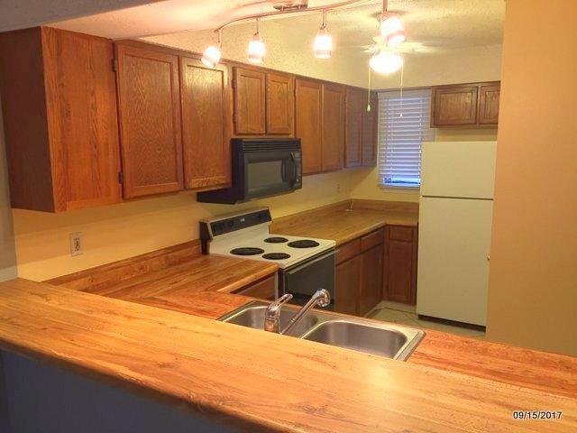 BEACHWALK T/H - Residential