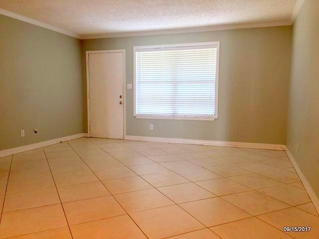 BEACHWALK T/H - Residential