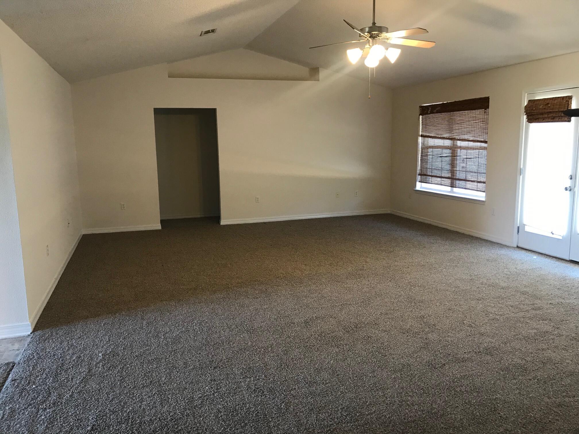 CREETWOOD VILLAGE - Residential Lease