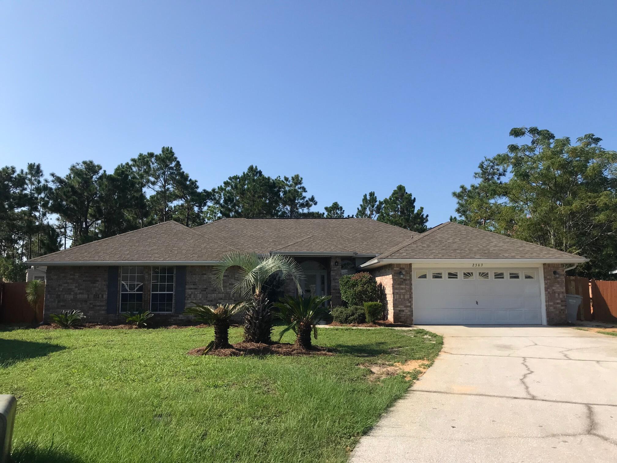 CREETWOOD VILLAGE - Residential Lease