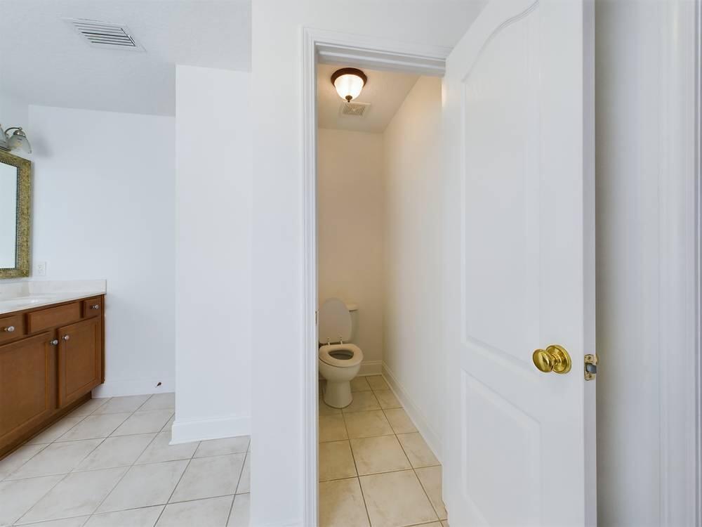 WHITS MANOR - Residential