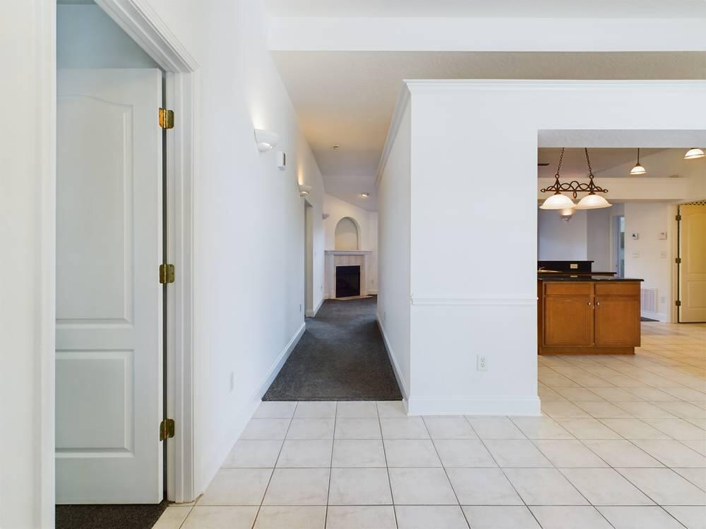 WHITS MANOR - Residential