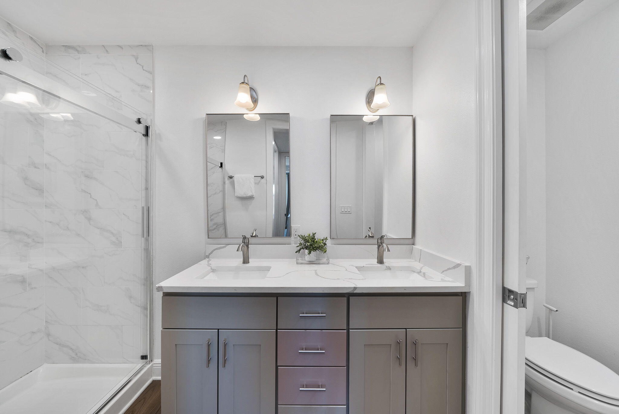 GULF PLACE RESIDENCES - Residential