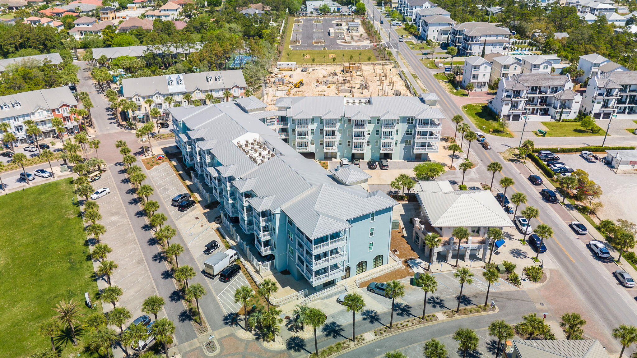 GULF PLACE RESIDENCES - Residential