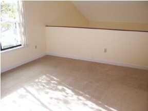 LAKESIDE CONDO - Residential Lease