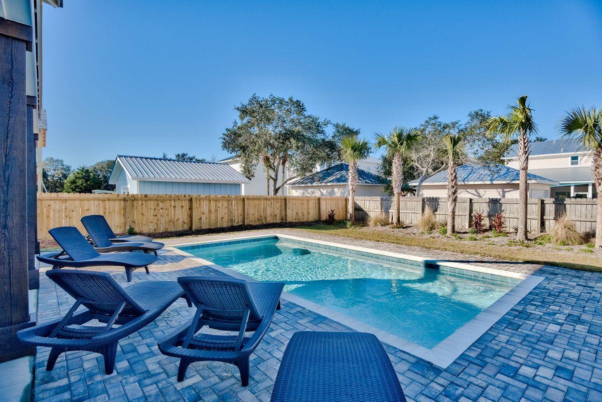 CRYSTAL BEACH - Residential