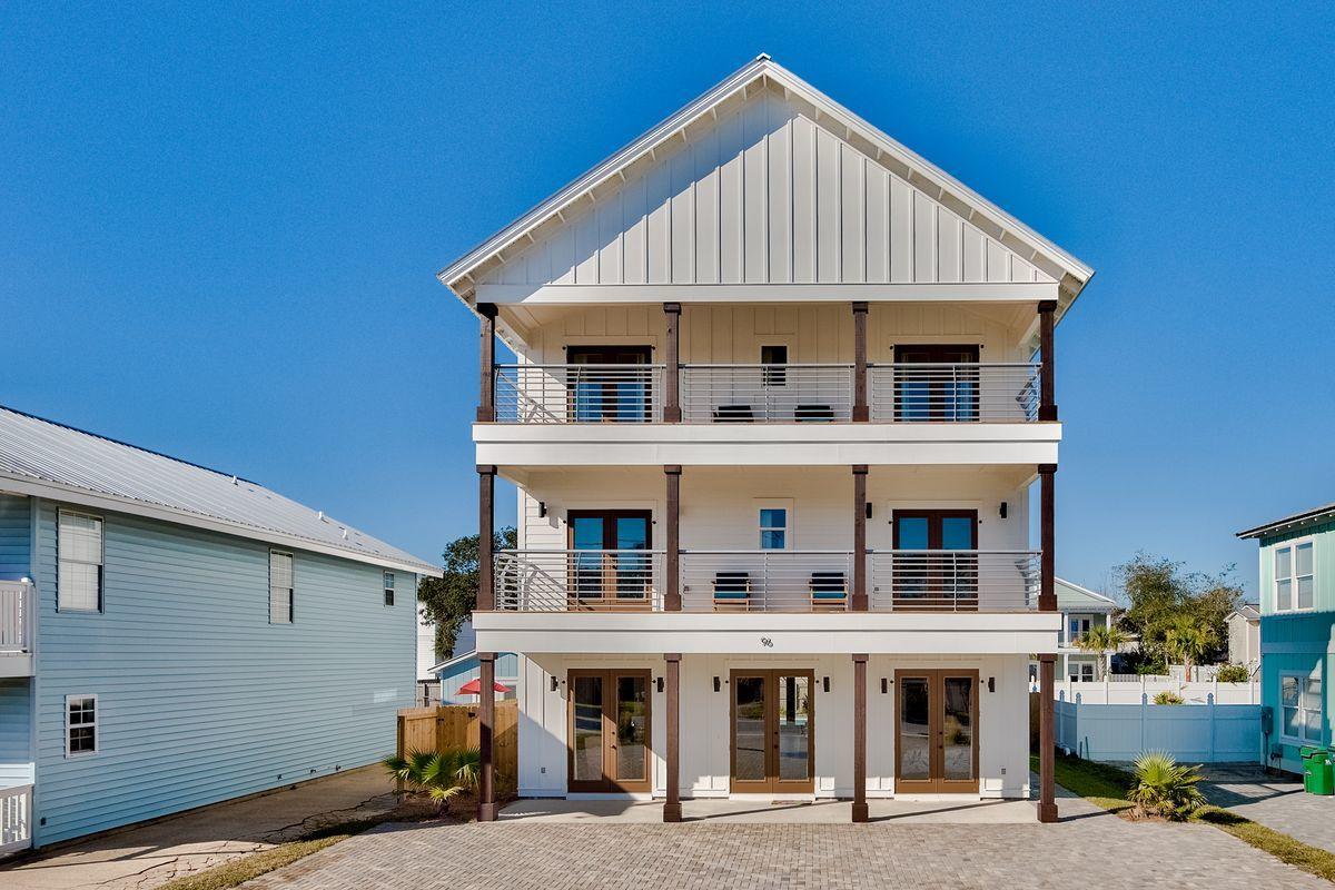 CRYSTAL BEACH - Residential