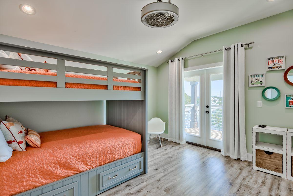 CRYSTAL BEACH - Residential