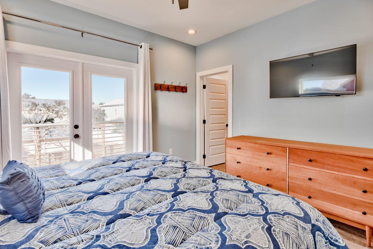 CRYSTAL BEACH - Residential