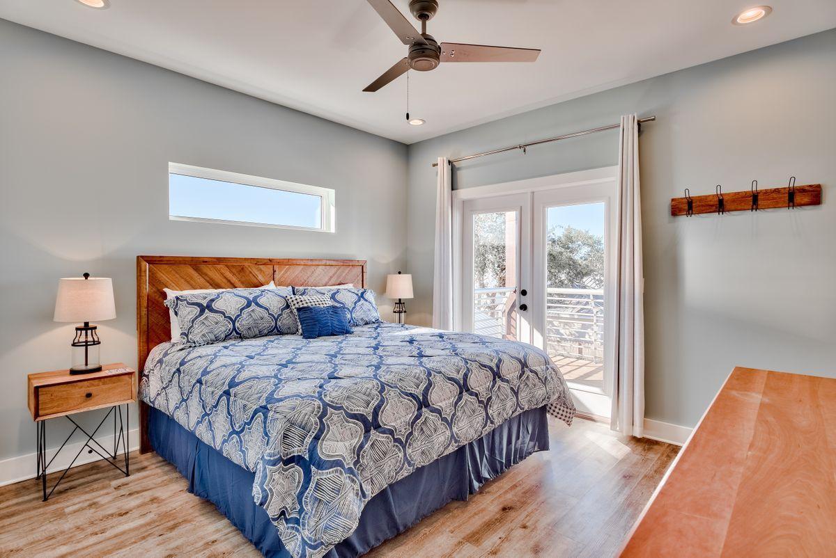 CRYSTAL BEACH - Residential