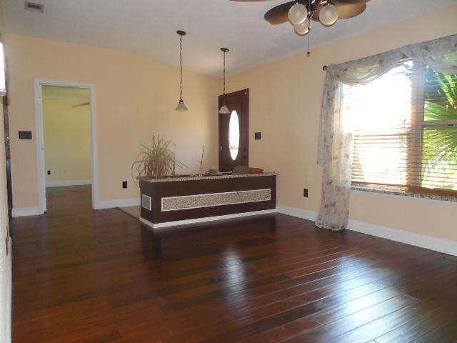 HOLLEY BY THE SEA - Residential