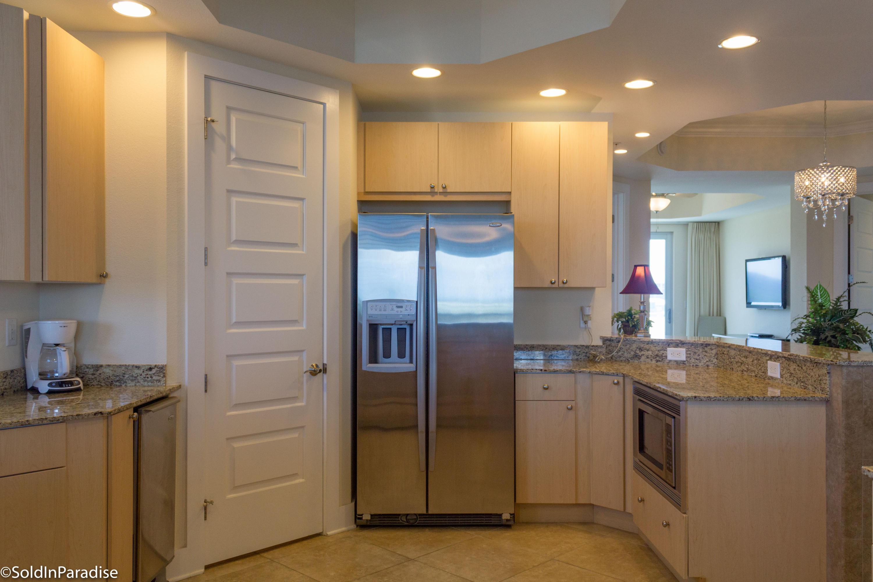 HARBOR LIGHTS - Residential