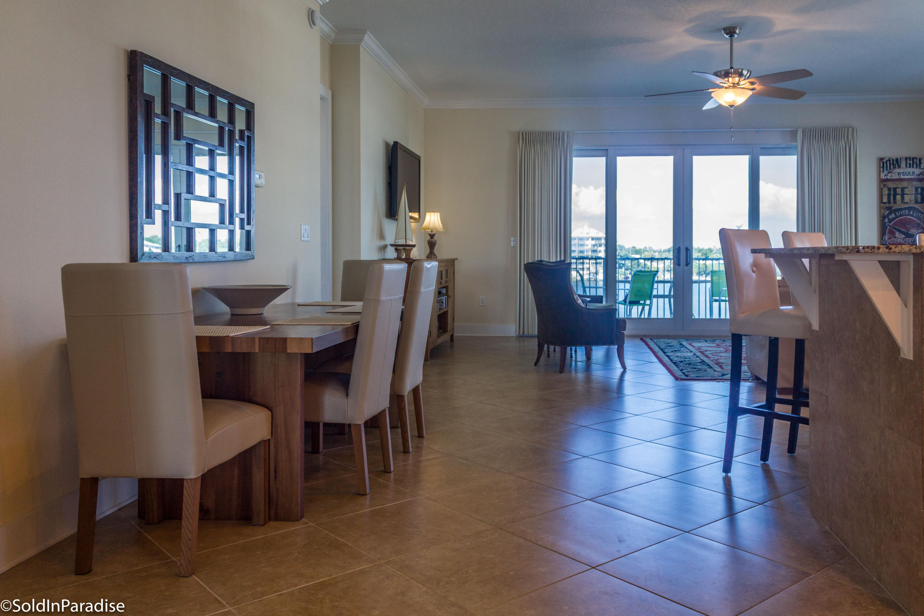 HARBOR LIGHTS - Residential