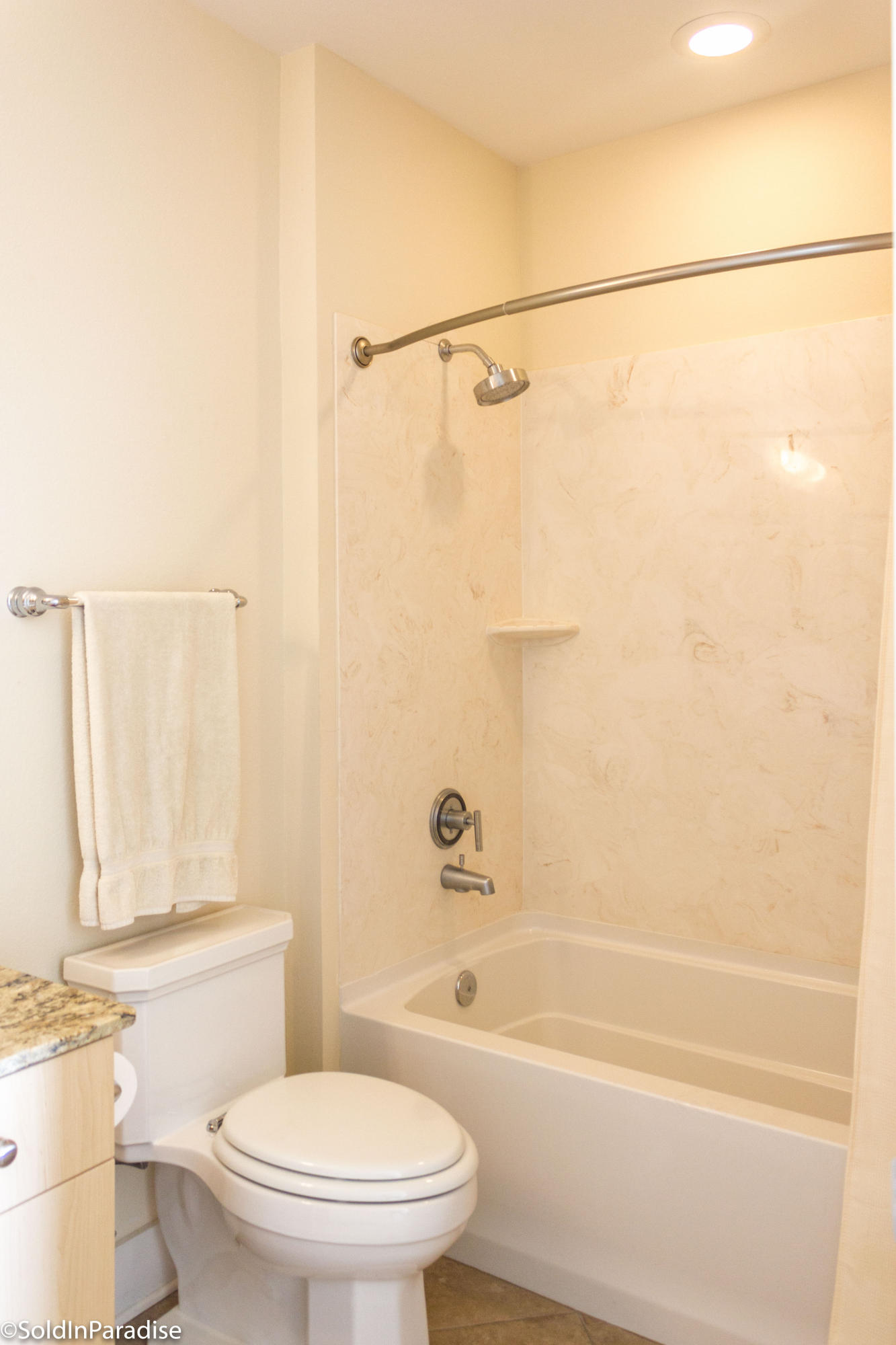 HARBOR LIGHTS - Residential