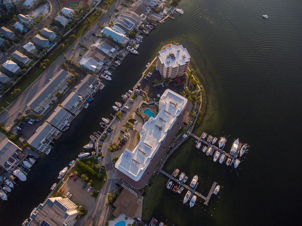 HARBOR LIGHTS - Residential