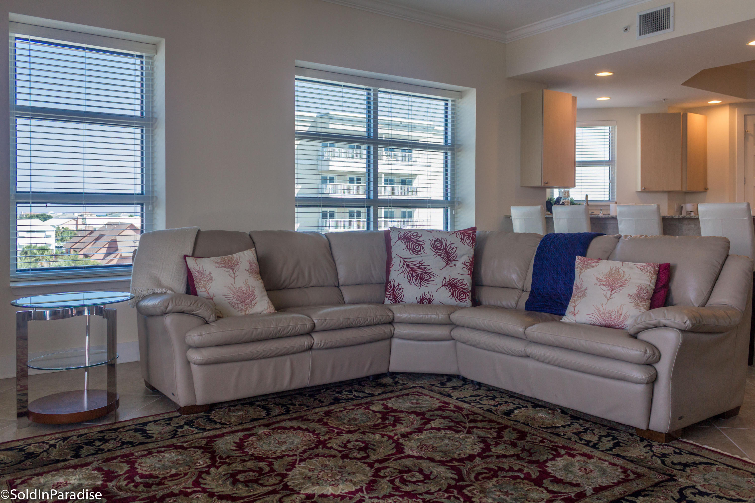 HARBOR LIGHTS - Residential