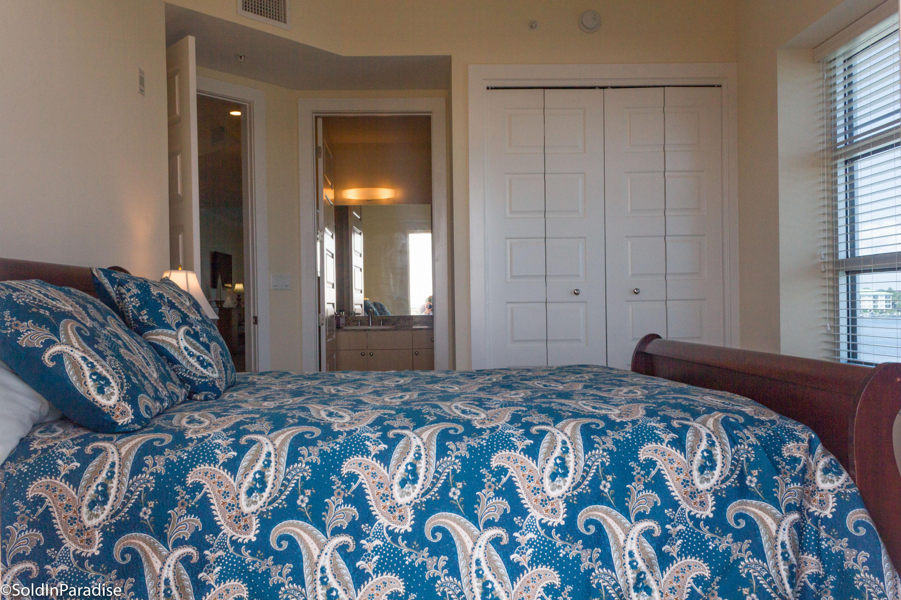 HARBOR LIGHTS - Residential