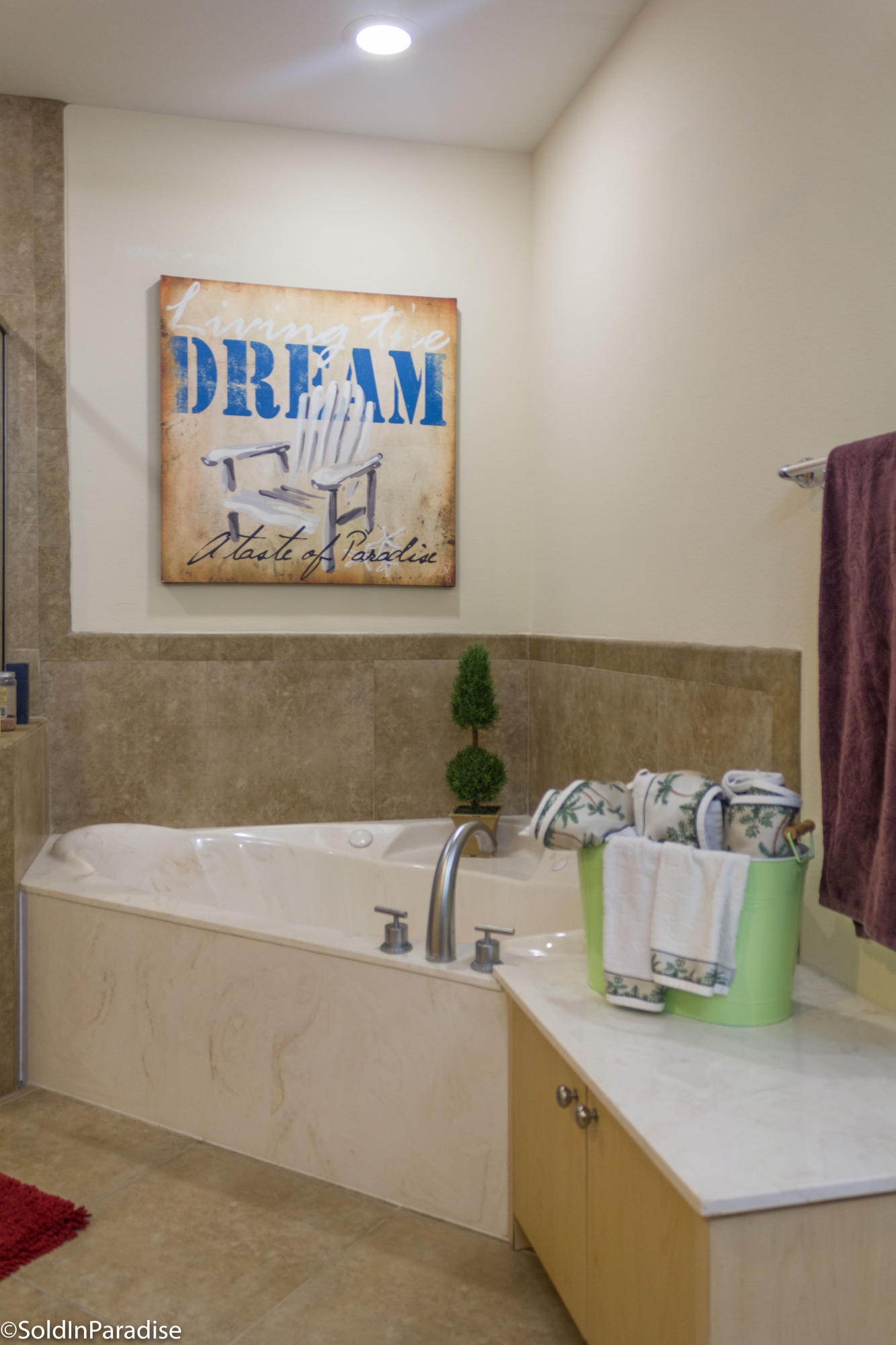 HARBOR LIGHTS - Residential