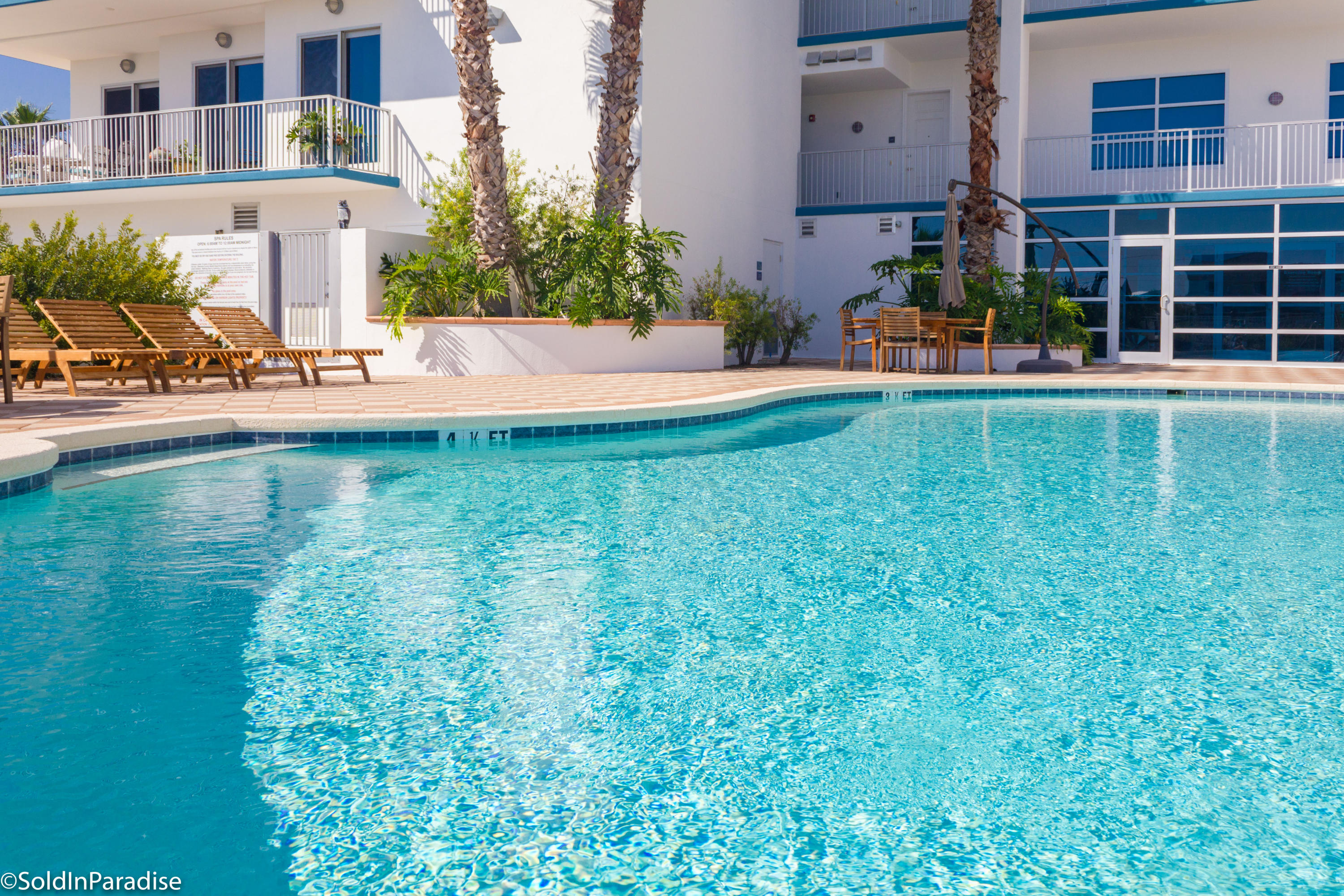 HARBOR LIGHTS - Residential