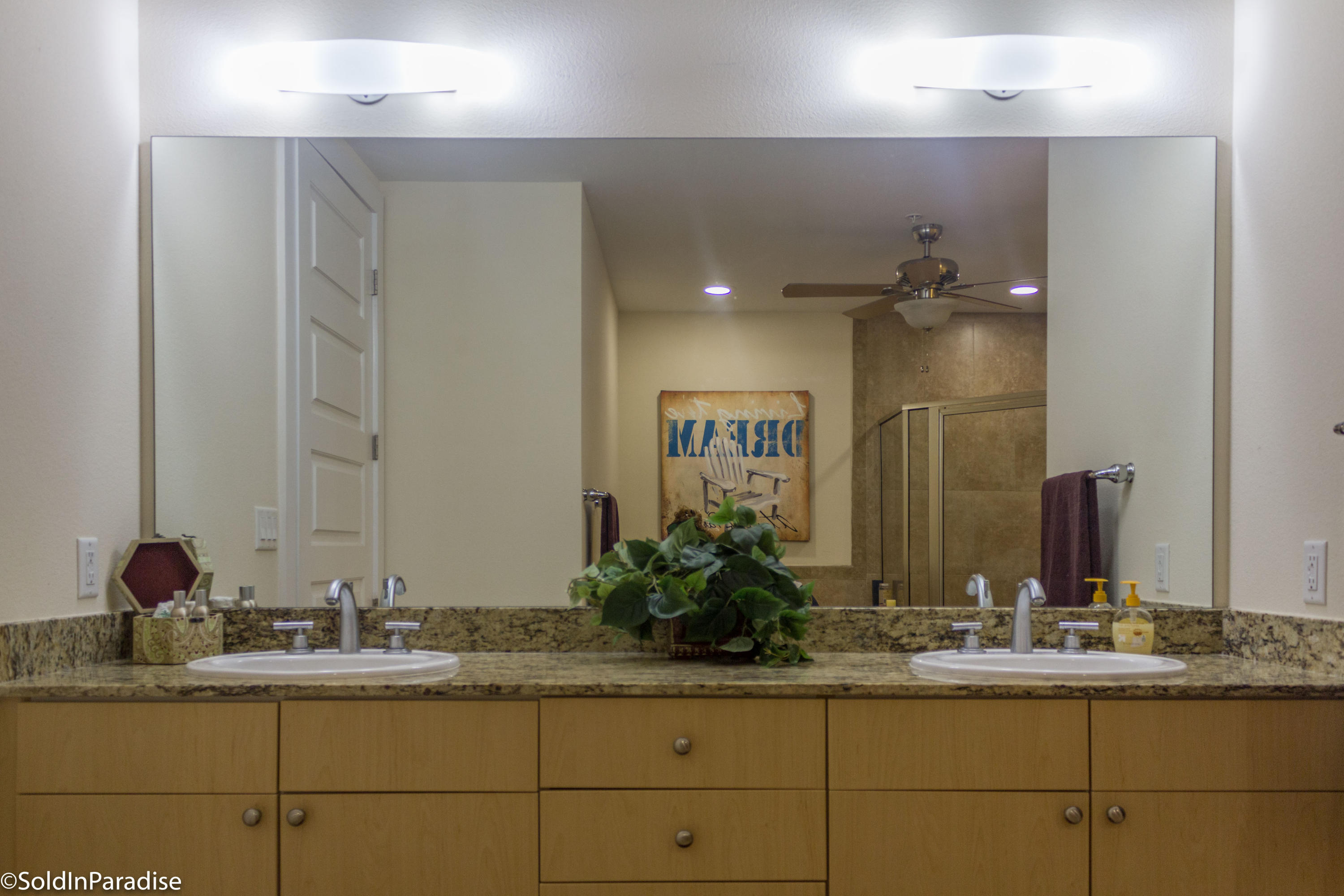 HARBOR LIGHTS - Residential