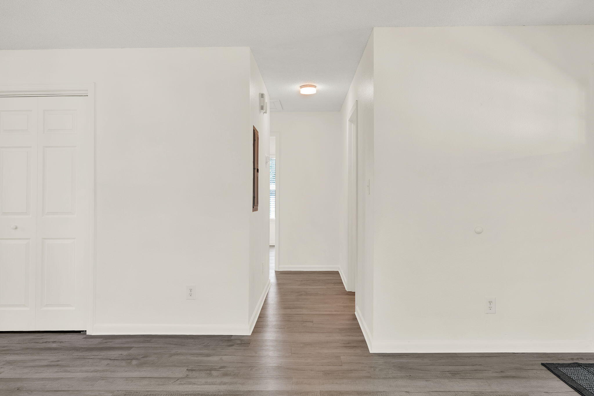 ORIOLE BEACH - Residential