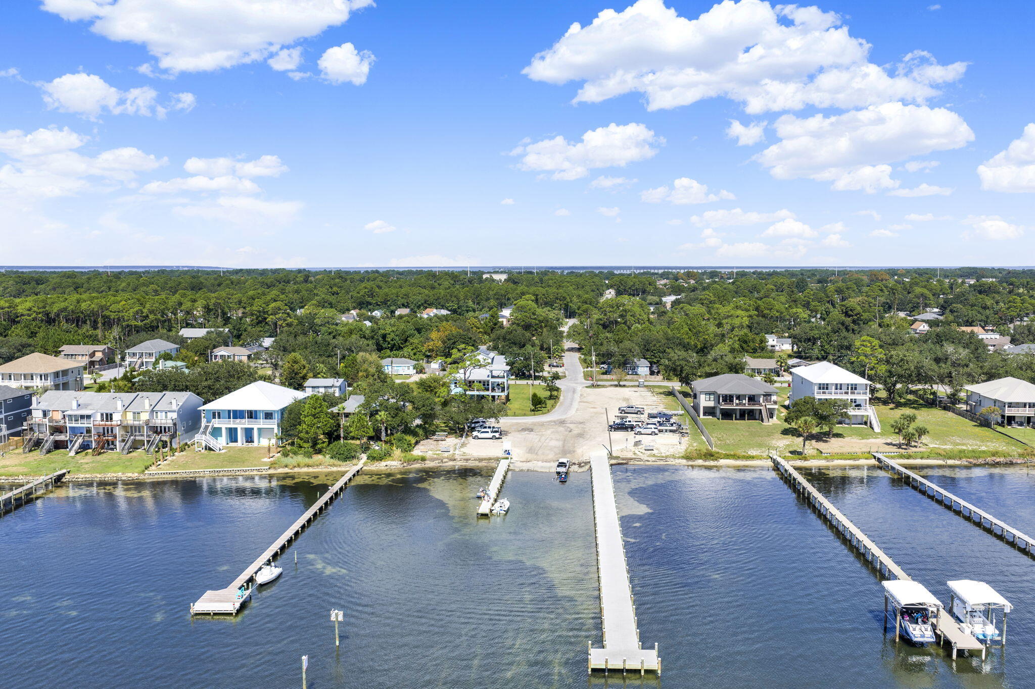 ORIOLE BEACH - Residential