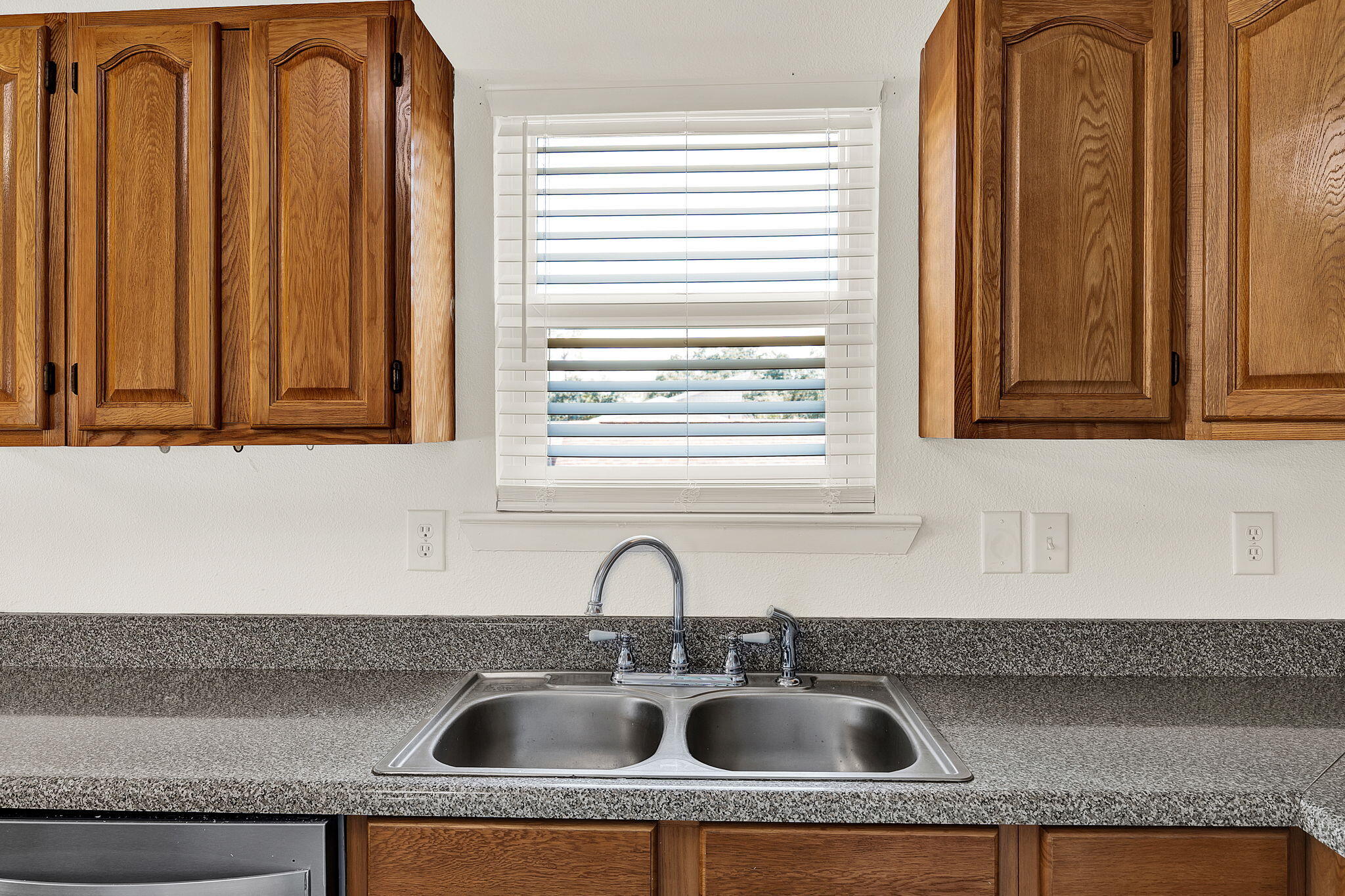 ORIOLE BEACH - Residential