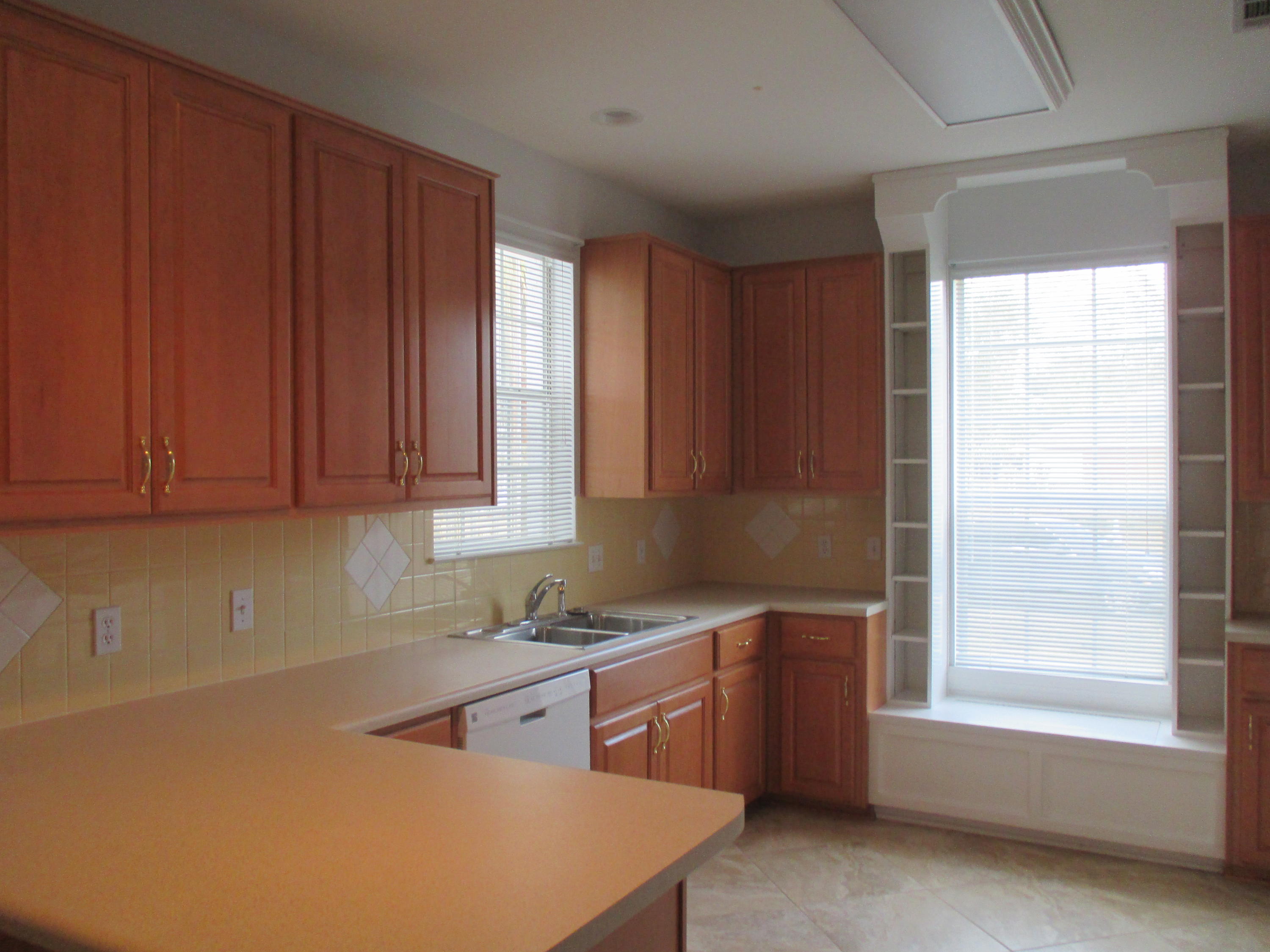 LAKE POINTE - Residential