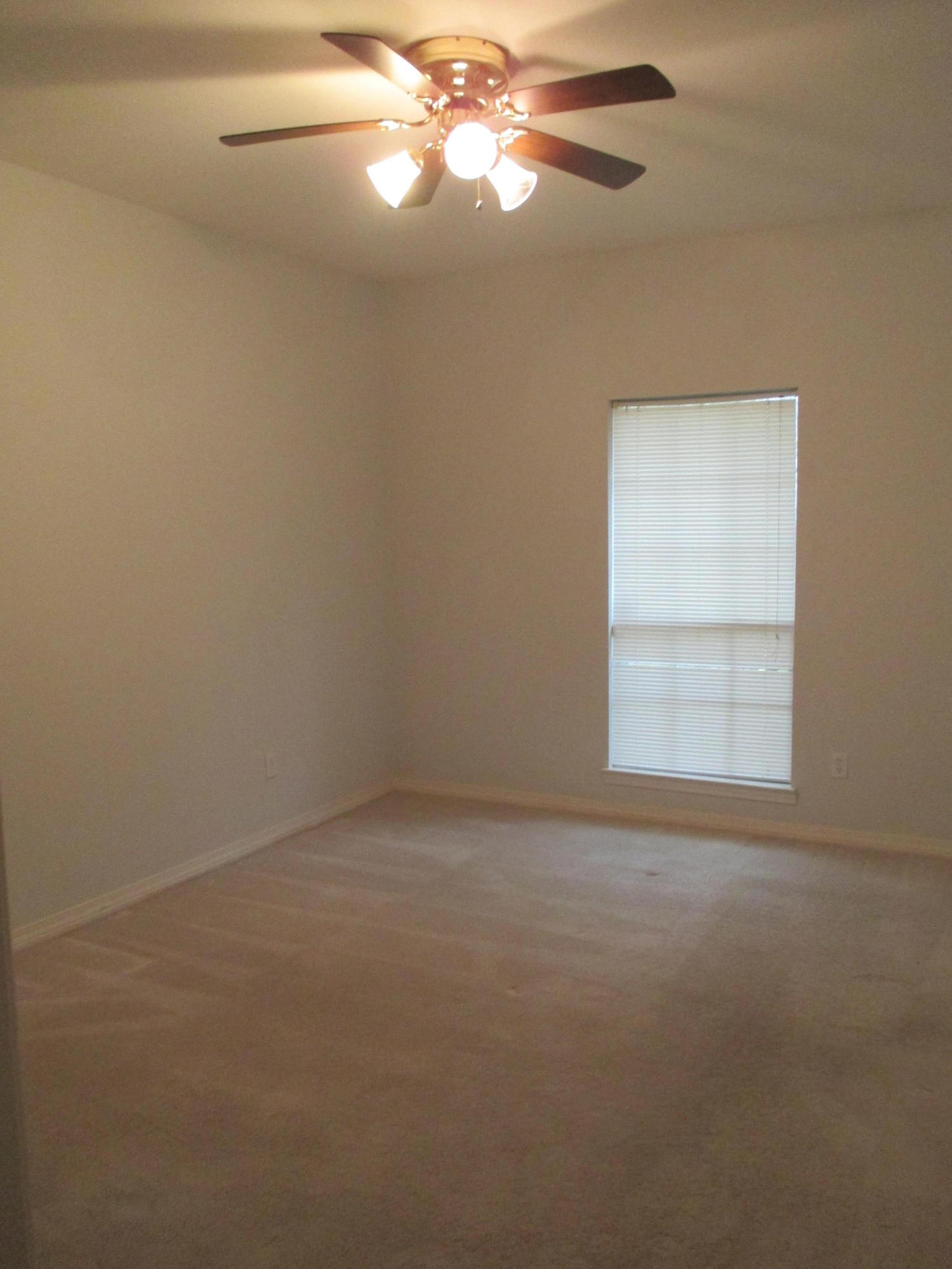 LAKE POINTE - Residential