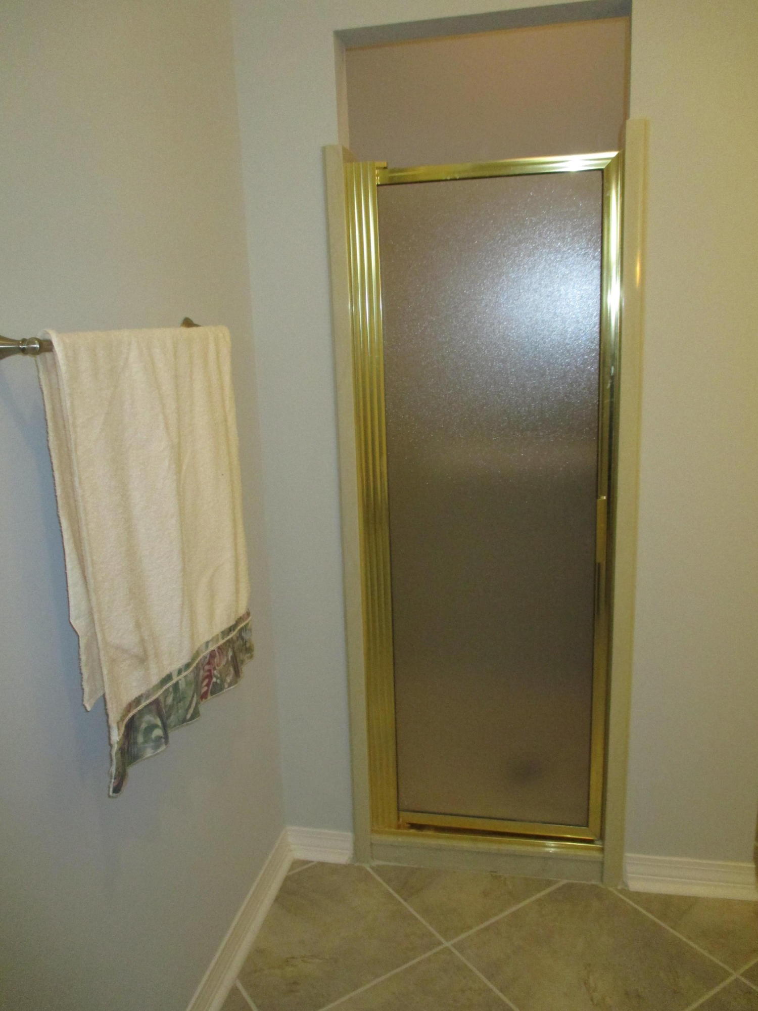 LAKE POINTE - Residential