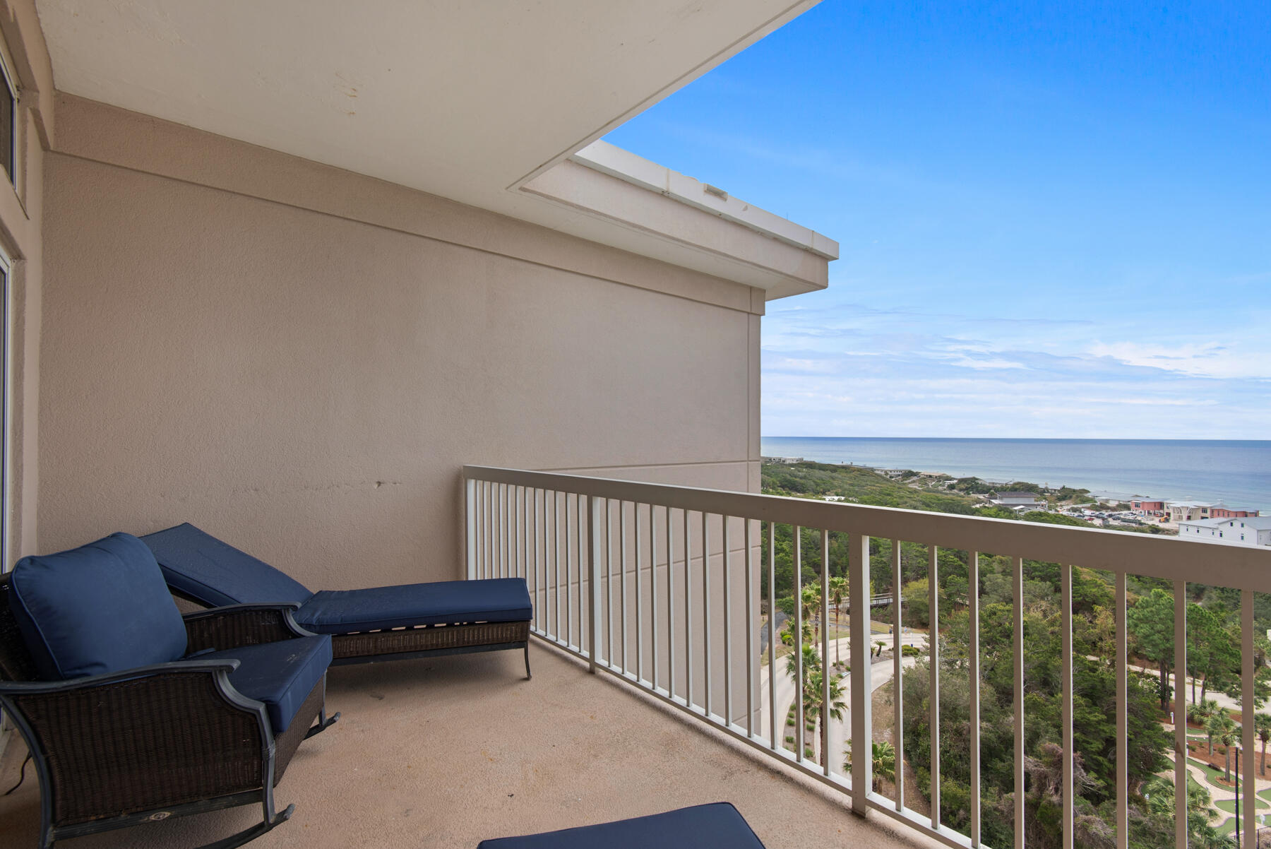 SUMMIT AT TOPS'L (THE) - Residential