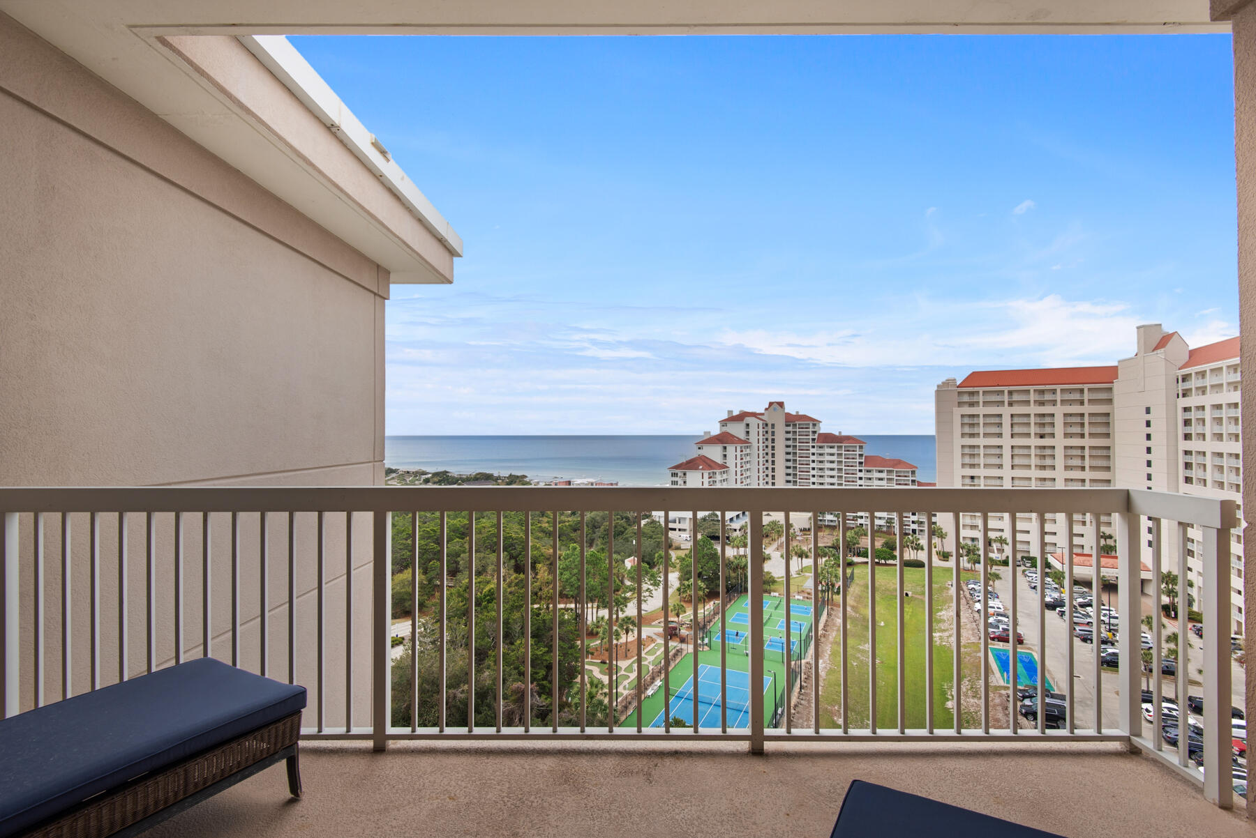 SUMMIT AT TOPS'L (THE) - Residential