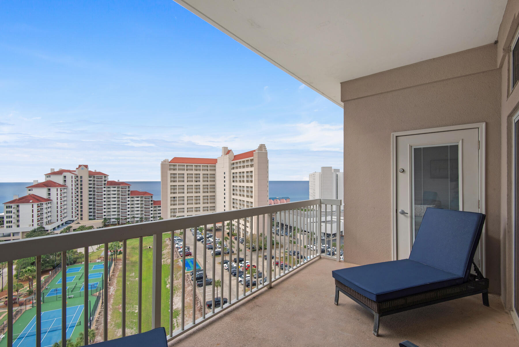 SUMMIT AT TOPS'L (THE) - Residential