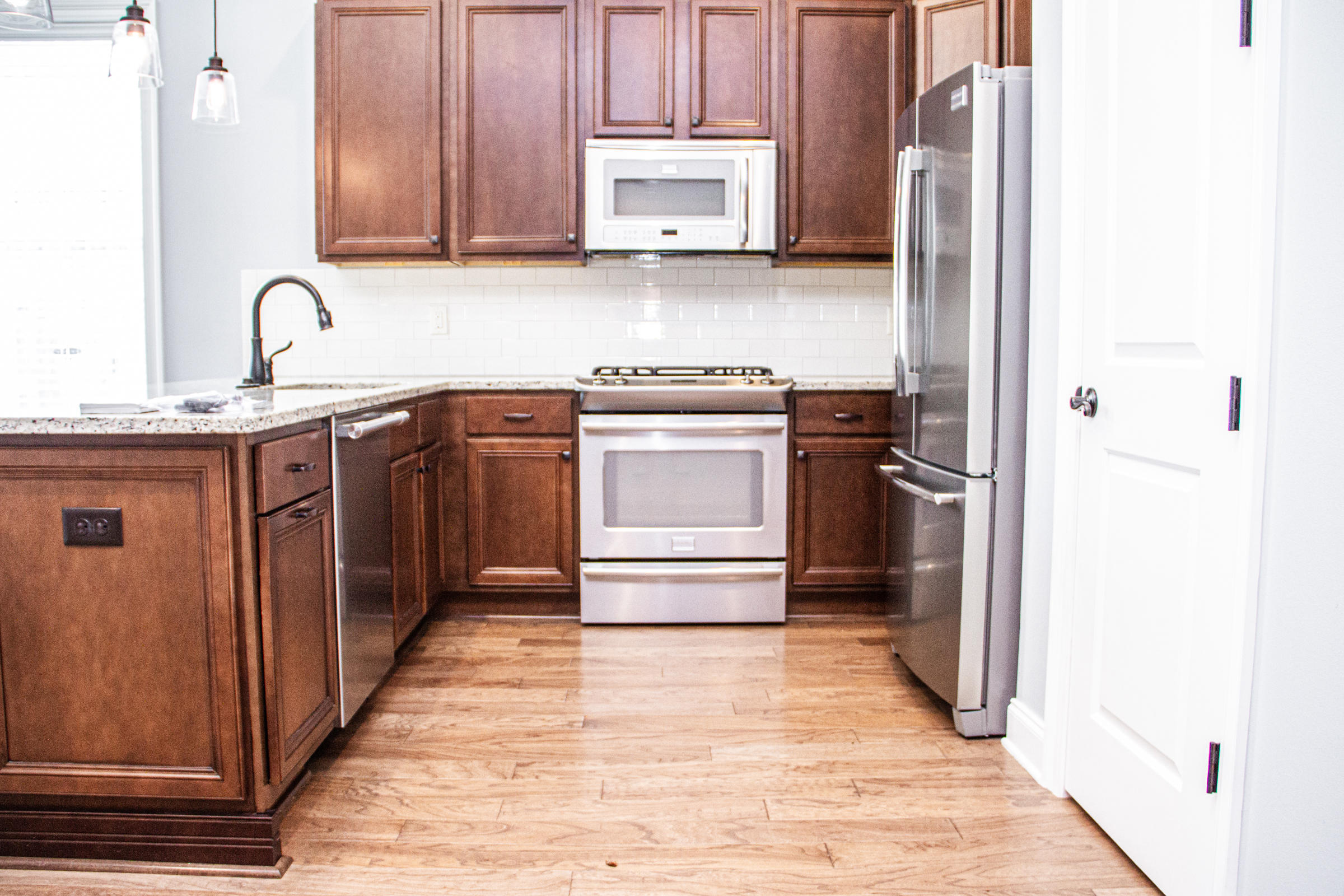 MAGNOLIA WOODS - Residential Lease