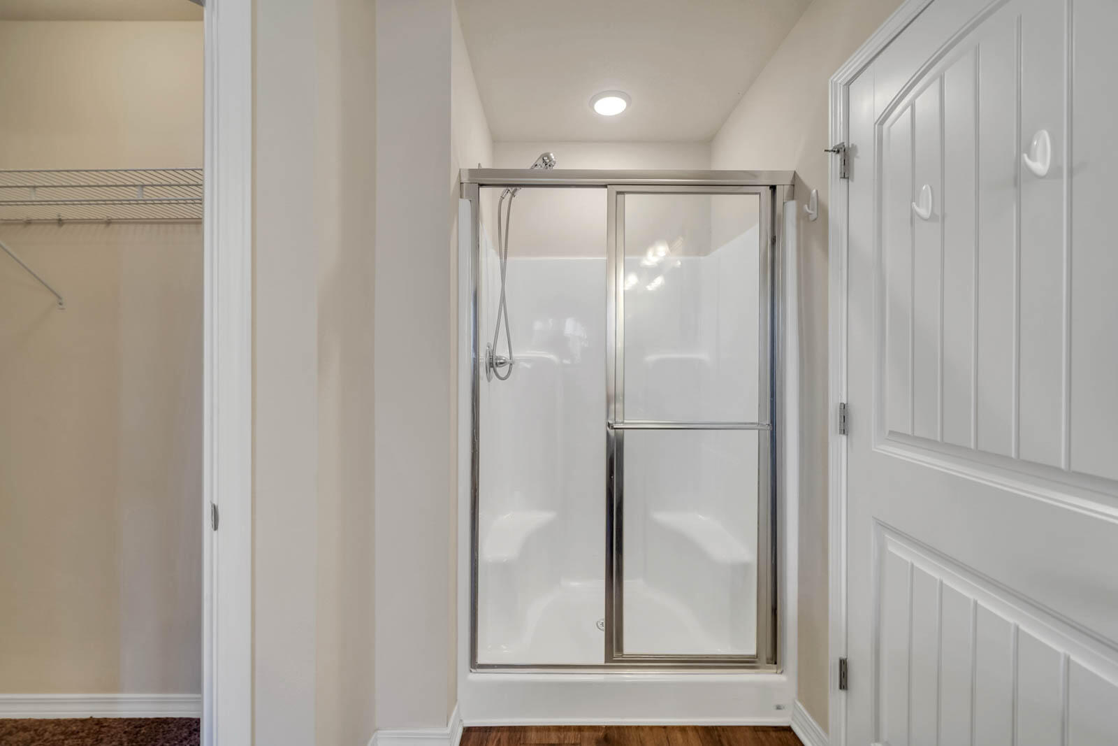 COUNTRY BREEZE ESTATES - Residential