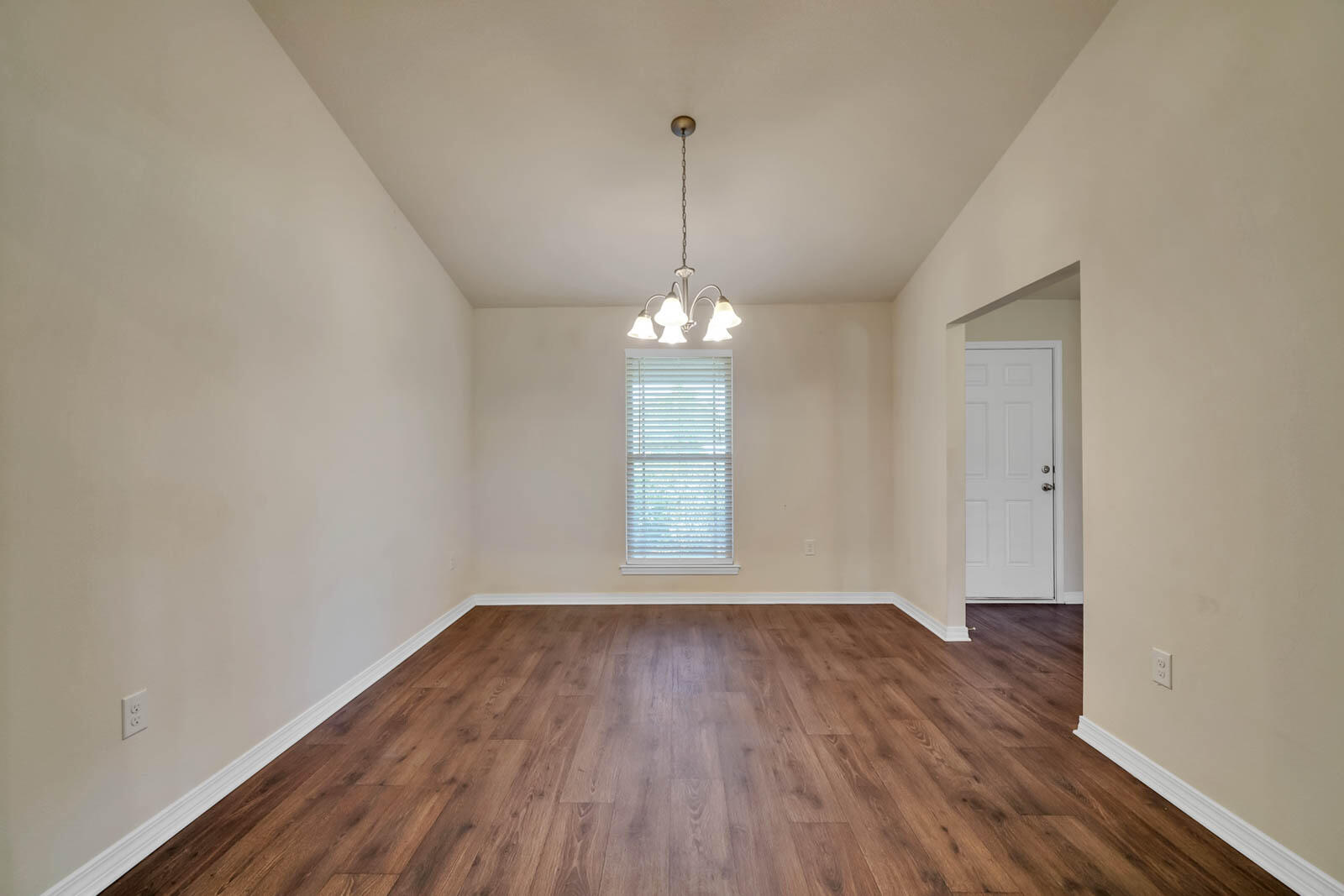 COUNTRY BREEZE ESTATES - Residential