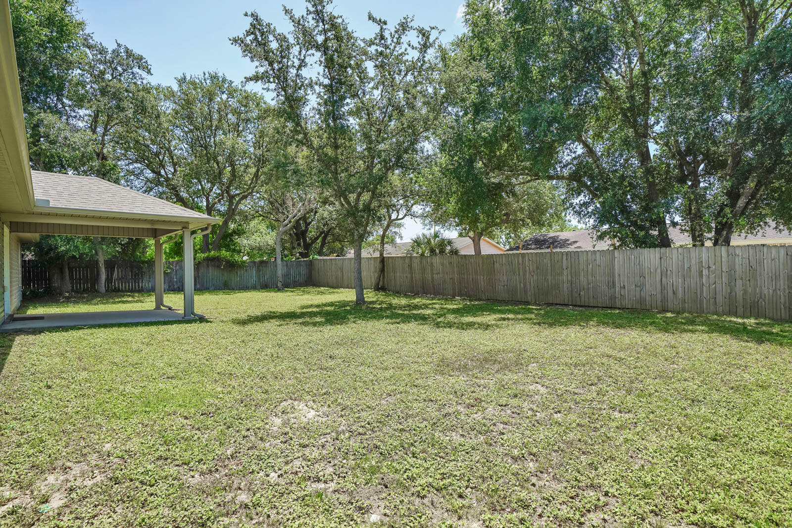 COUNTRY BREEZE ESTATES - Residential