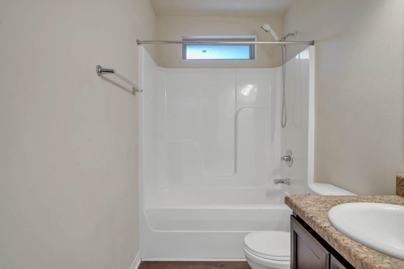 COUNTRY BREEZE ESTATES - Residential