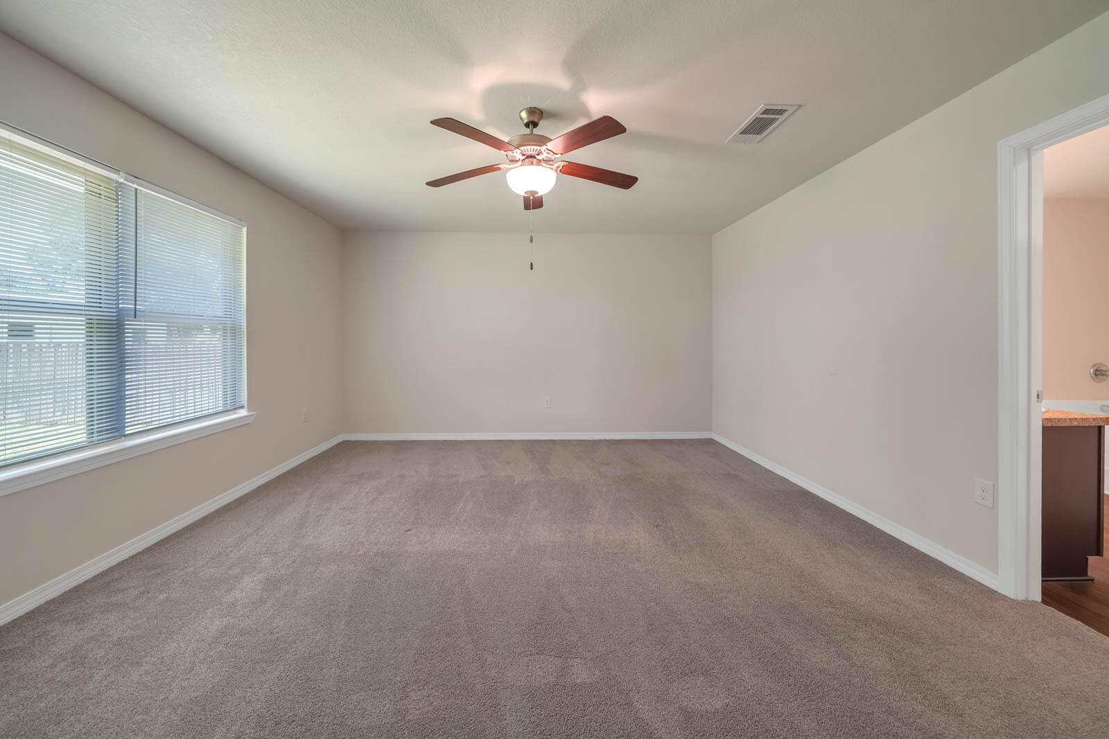 COUNTRY BREEZE ESTATES - Residential