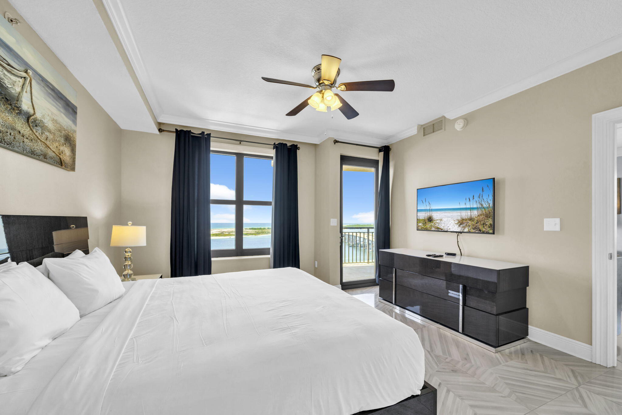EMERALD GRANDE - Residential