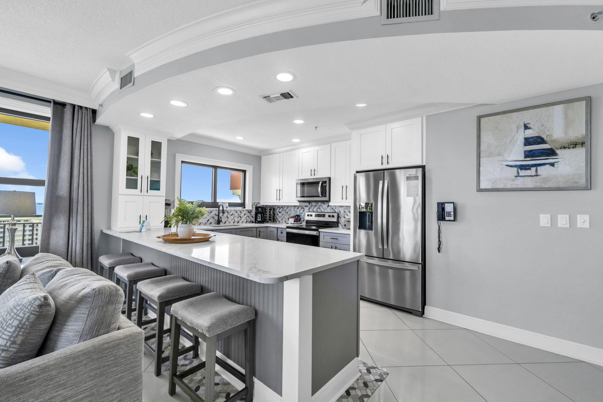 EMERALD GRANDE - Residential