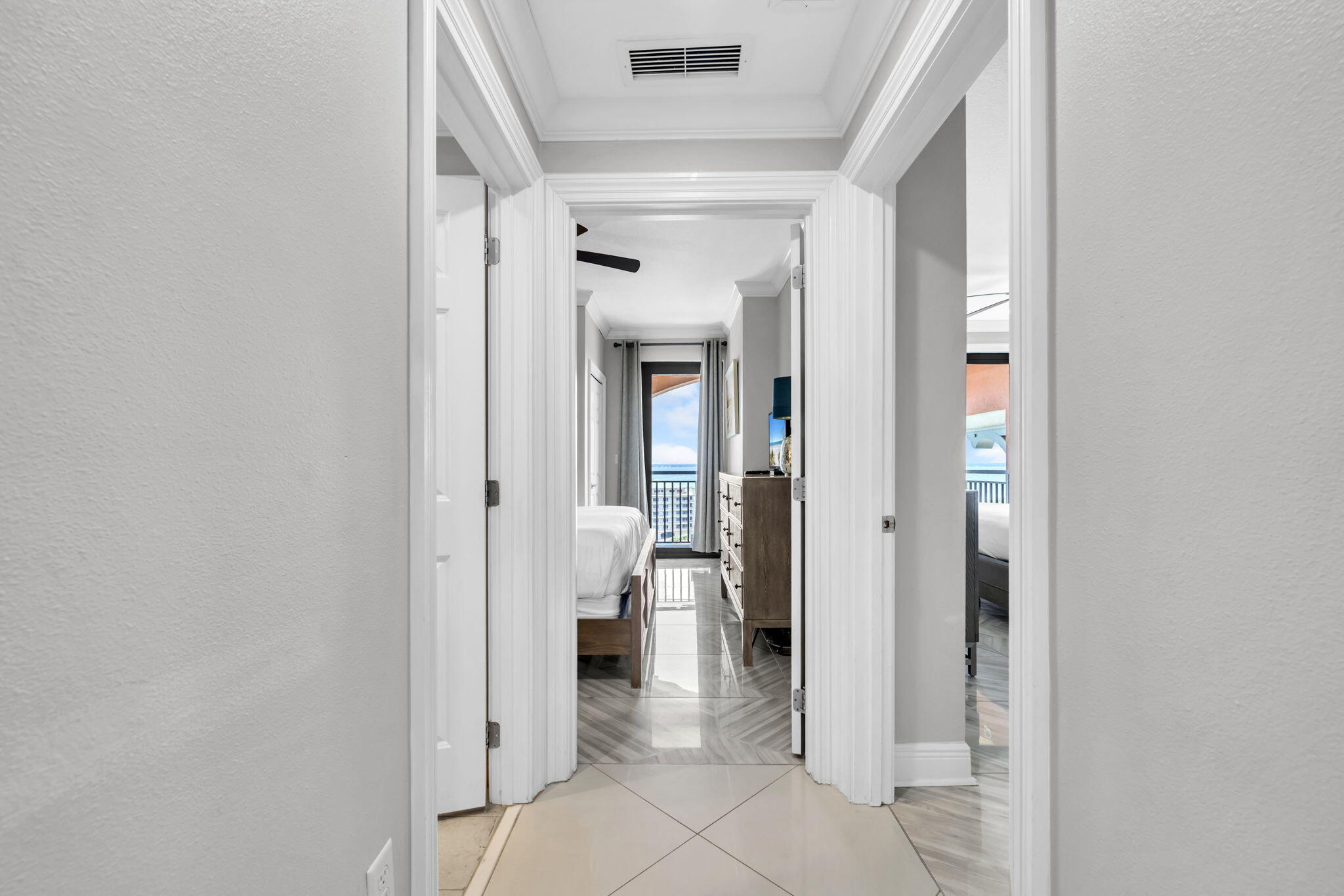 EMERALD GRANDE - Residential