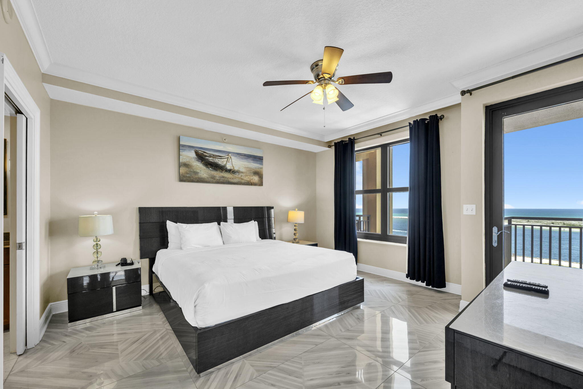 EMERALD GRANDE - Residential