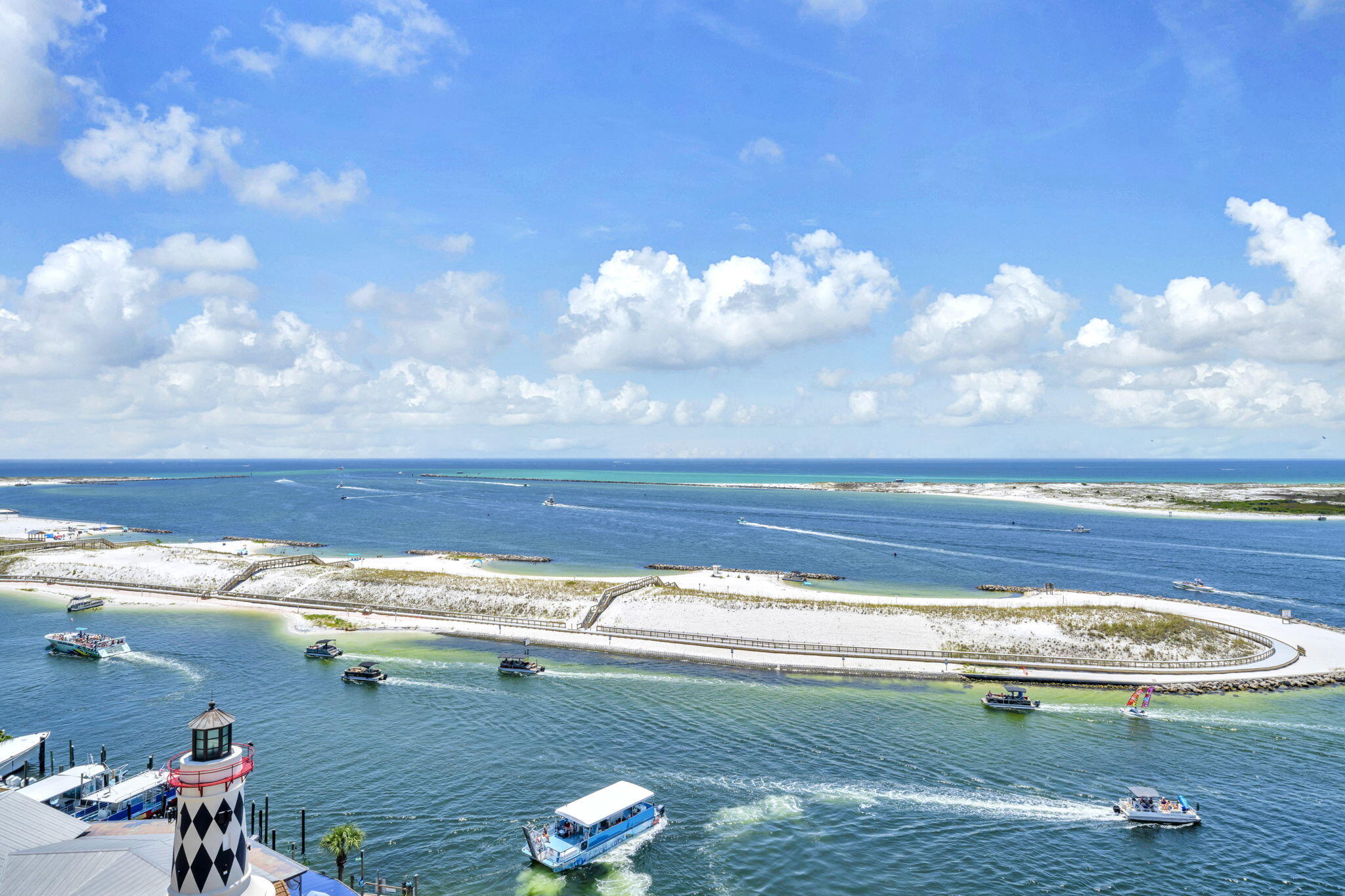 10 Harbor Boulevard W726