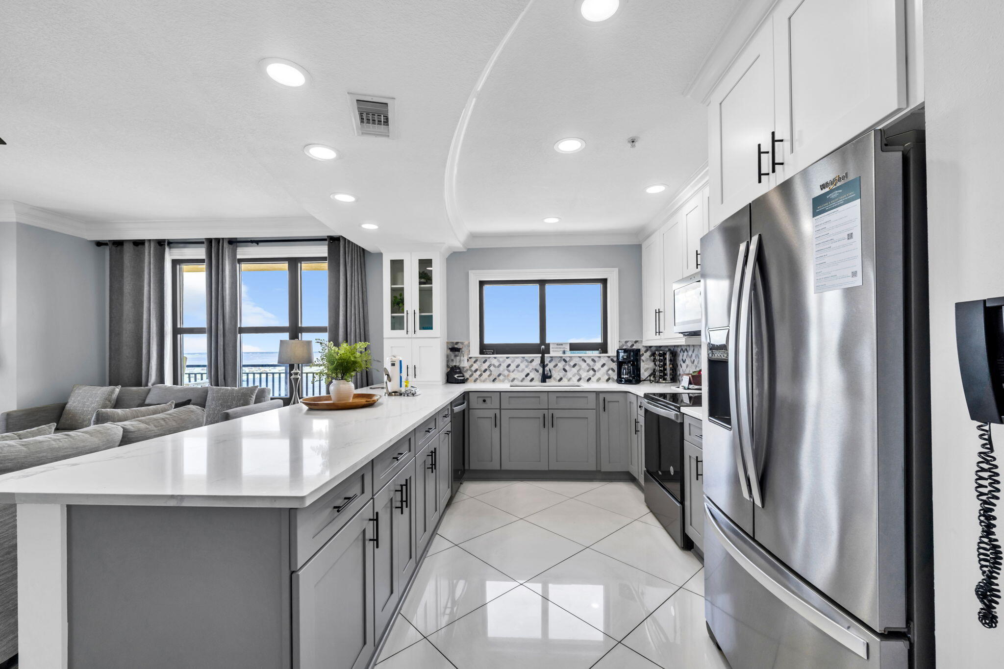 EMERALD GRANDE - Residential