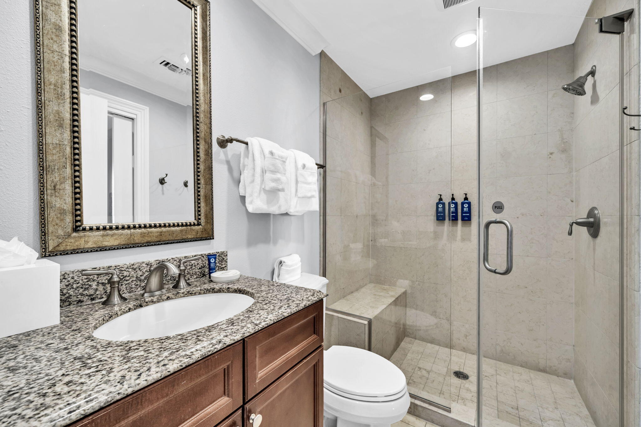 EMERALD GRANDE - Residential