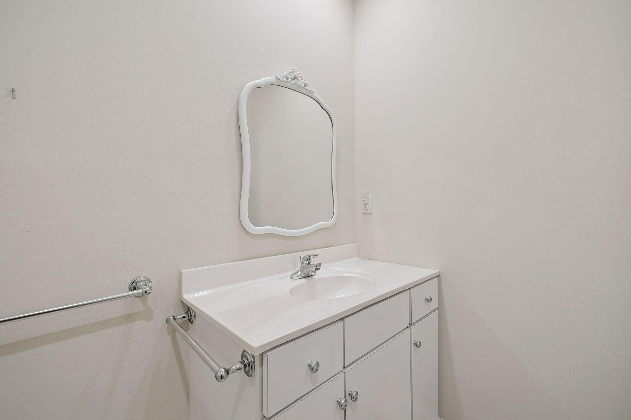 DEERWOOD DRIVE - Residential