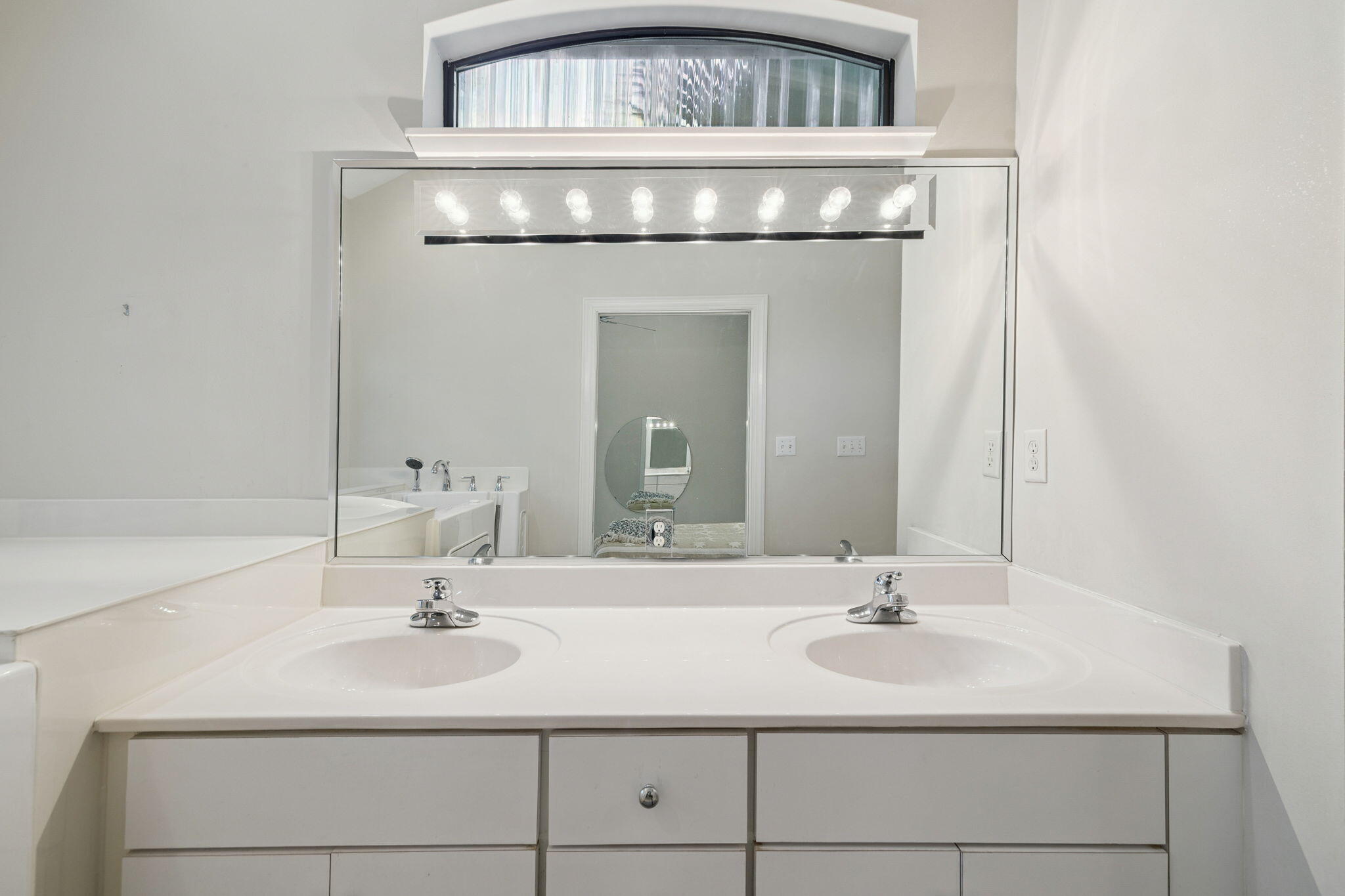 DEERWOOD DRIVE - Residential