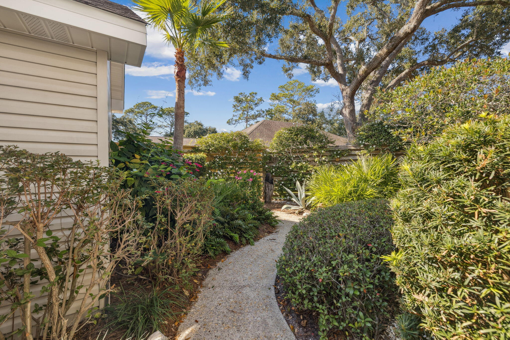 DEERWOOD DRIVE - Residential