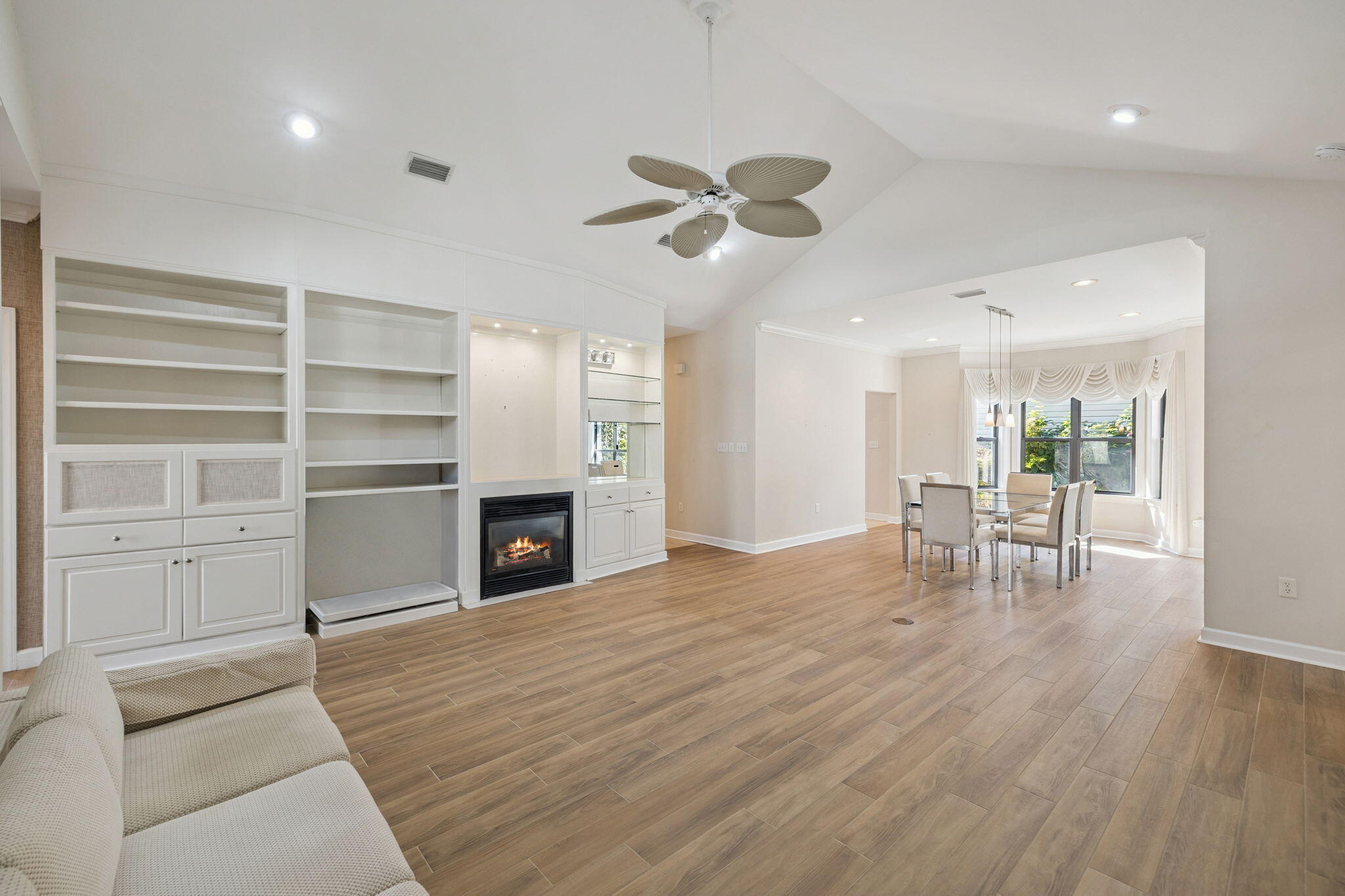 DEERWOOD DRIVE - Residential